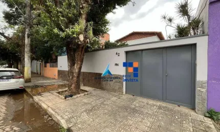 Casa com 5 dormitórios à venda, 192 m² por R$ 600.000,00 - São Pedro - Governador Valadares/MG