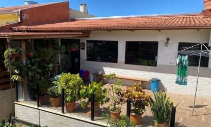 Casa com 3 quartos à venda na Rua Bernardo Guimarães, 1515, Areias, São José