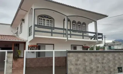 Casa com 4 quartos à venda no Centro, Palhoça 