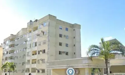 Apartamento semi- mobiliado localizado em  ponta de baixo