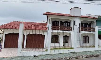Casa com 4 quartos à venda no Barreiros, São José 