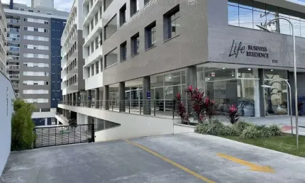 Sala comercial à venda no Roçado, São José 