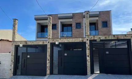 Casa com 3 quartos à venda no Parque Maria Domitila, São Paulo  por R$ 950.000