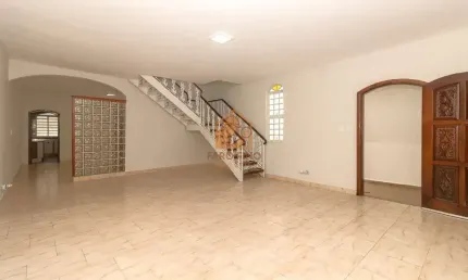 Casa ampla com edícula e área gourmet | 190m² | 4 dorms | Chácara São João - São Paulo/SP