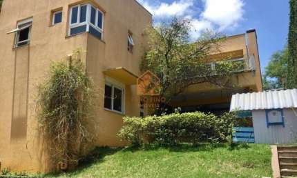 lindíssima Casa à venda 3 suítes no Parque São Domingos