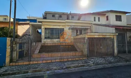 Casa de 3 dormitorios, sendo 1 edicula à venda no Parque São Domingos