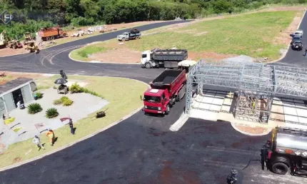 Terreno à venda, 197 m² por R$ 296.430,00 - Residencial Saint Patrick - Cotia/SP