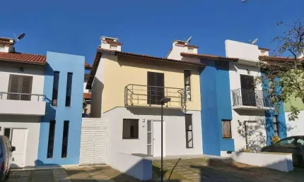 Casa com 3 dormitórios à venda, 89 m² por R$ 690.000,00 - Granja Viana - Cotia/SP