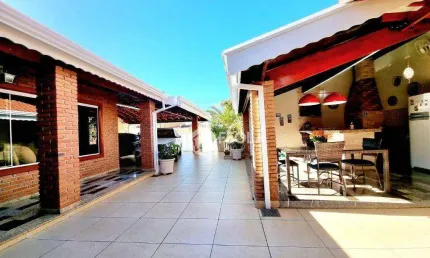 Casa com 3 dormitórios à venda, 240 m² por R$ 1.050.000,00 - Parque Novo Mundo - Americana/SP