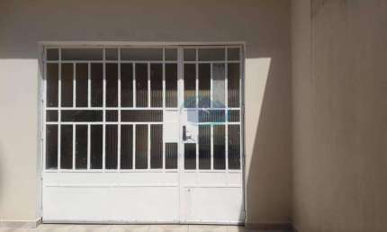 Terreno de 9 x 50 metros totalmente plano á 5 minutos a pé do metrô Sacomã , em excelente localização ,ótimo para investimento, aceita proposta,.