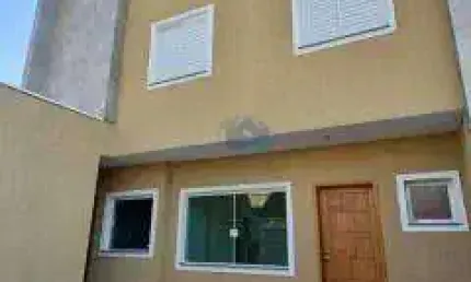 Sobrado novo nunca habitado,com 3 dormitórios,1 suíte,2 vagas,excelente acabamento,aceita permuta e proposta.