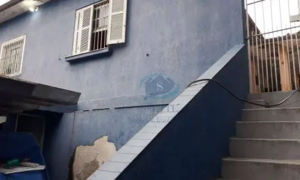 Terreno de 10 X 30 metros a 1 KM do Metrô Sacoma  excelente para investidores,com 2casas de 1 dormitórios,sala,cozinha,wc e lavanderia,aceita proposta