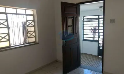 Terreno a venda com  3 casas a 10 minutos do metrô Santos Imigrantes