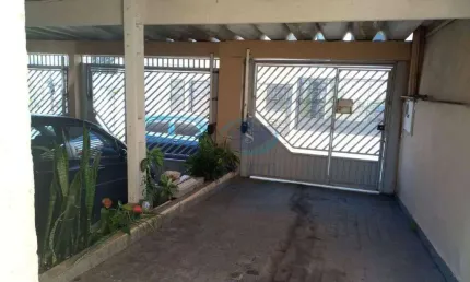 Terreno a venda de 400 metros com 3 casas, a 10 minutos a pé da estação do metrô Alto do Ipiranga