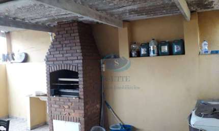 Casa Térrea na parte superior 2 dormitórios,sala,cozinha,wc,quintal com churrasqueira,na parte inferior sala,cozinha quarto e área de serviço,2 vagas.