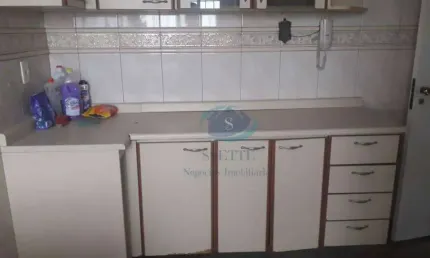 Apartamento de cobertura com 3 dormitórios,1 suíte,varanda com churrasqueira,3 wcs,área de serviço,lazer completo,aceita proposta.