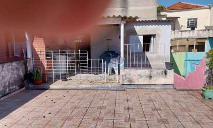 Casa a venda com 2 dormitórios e 1 vaga na Vila das Mercês