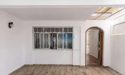 Sobrado a venda com 3 dormitórios, sendo uma suíte, com 2 vagas no Jardim Maria Estela