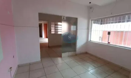 Sobrado excelente para comércio a 5 minutos do metrô santos imigrantes,excelente localização,com 3 salas,2 quartos,2 wcs,3 vagas,aceita proposta.