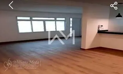 Maravilhosa casa térrea a venda com 3 dormitórios sendo 2 suítes e 3 vagas na Vila Nova Mazzei, Tre