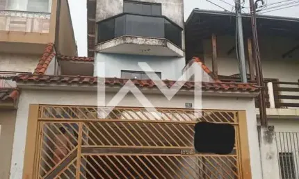 Sobrado com Vista Deslumbrante Próximo ao Sonda Vila Rio: Seu Lar dos Sonhos!'