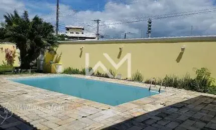 Casa Térrea à venda com 4 dormitórios e 5 vagas de garagem, 616m² por R$ 1.200.000,00 em Indaiá - C