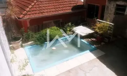 Excelente Casa Térrea com piscina, churrasqueira, 2 dormitórios e 1 banheiro  em Vila Moreira  -  G