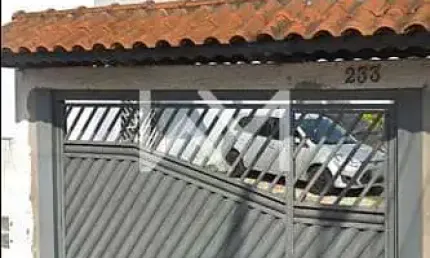 'Oportunidade Única: Sobrado em Condomínio Próximo ao Terminal Pimentas!'