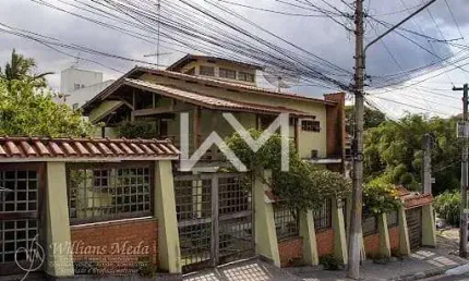Sobrado alto padrão com 5 quartos, área gourmet com piscina e a poucos metros do Lago dos Patos em
