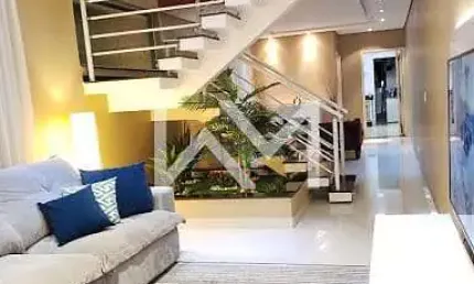 Sobrado Espaçoso em Jardim do Papai, Guarulhos - 3 Suítes, Escritório, 6 Banheiros e Área Gourmet -