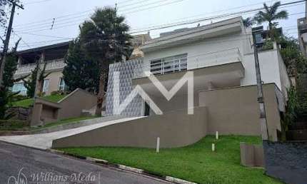 Sobrado alto padrão com 3 dormitórios e com 250 m², à venda em São Bento, Arujá - SP