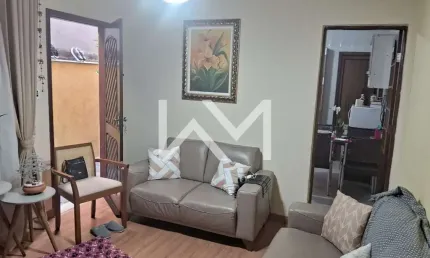Casa térrea a venda, com 2 dormitórios, sendo 1 suíte e 2 vagas cobertas, jardim santa cecília, gua