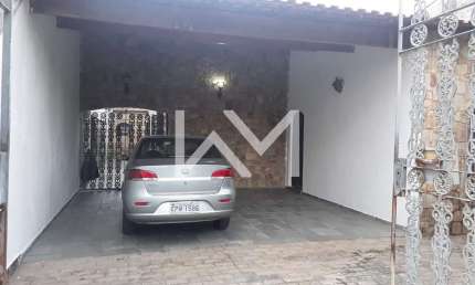 Casa Térrea com 3 dormitórios, sendo 1 suíte, 4 vagas de garagem, à venda, 262,5m² por R$ 585.000,0