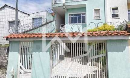 Linda casa assobradada de três andares com excelente vista, próximo às rodovias Fernão Dias e Presi