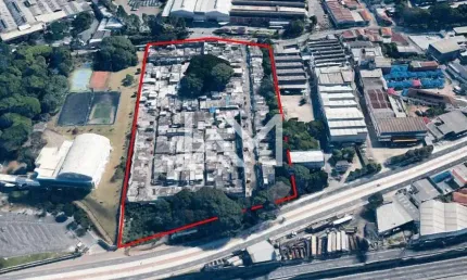 MARAVILHOSA ÁREA COMERCIAL A VENDA A POUCOS METROS DA CENTRO DA CIDADE DE GUARULHOS. SP