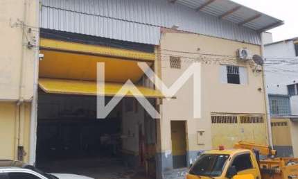 Excelente Galpão espaçoso em Localização Estratégica, infraestrutura, comodidade,  250m² , Vila Pau