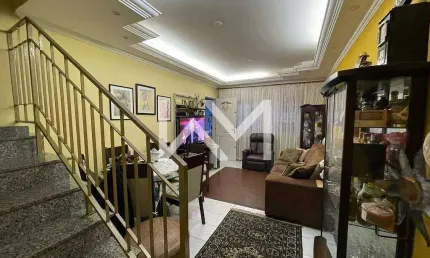 Sobrado com sótão e 4 dormitórios,  à venda no Jardim Santa Clara em  Guarulhos, SP