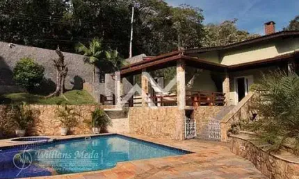 Casa Alto Padrão à venda com 4 dormitórios, sendo 2 suítes, Jardim Cerejeiras, Arujá, SP