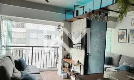 Apartamento à venda com 2 quartos, sacada, todo planejado, semi mobiliado e 1 vaga de garagem - Vil