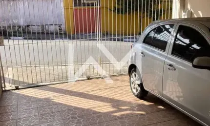 Casa térrea  à venda com 2 quartos, sendo 1 suíte e 2 vagas, Vila Alice, Diadema, SP