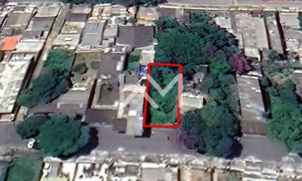 **Título: Vende-se Terreno de 300 m² no Jardim Aracilia - Localização Estratégica**