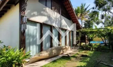 Excelente casa com proximidade às praias mais belas de Ubatuba, estrada asfaltada, muito conforto e