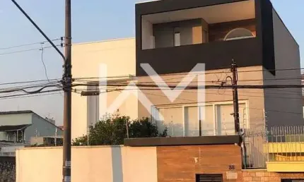 Sobrado com piscina á Venda por R$1.950.000 Rica arquitetura em Parque Renato Maia  -  Guarulhos