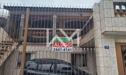 Casa de 2 Quartos com Sala Ampla, Cozinha Funcional, 1 Banheiro, 1 Vaga de Garagem e Lavanderia Int