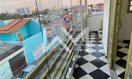 Casa assobradada para locação com 3 quartos, 2 salas e 2 vagas de garagem, Jardim Rosa de Franca, G