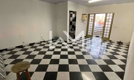Casa assobradada para locação com 3 quartos, 2 salas e 2 vagas de garagem, Jardim Rosa de Franca, G