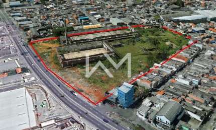 **Anúncio de Venda: Área de 42.251 m² em Frente ao Atacadão de Itaquaquecetuba – Uma Oportunidade Ú