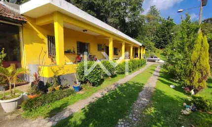Sítio à Venda com 17.000 m², com casa sede, 2 chalés e 3 lagos de pesca em Cuiabá de Cima , Nazaré