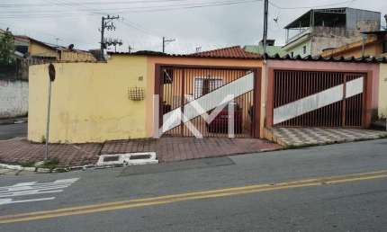 Casa à venda com 2 dormitórios, 1 banheiro, 4 vagas de garagem, 194m², Cidade Parque Alvorada, Guar