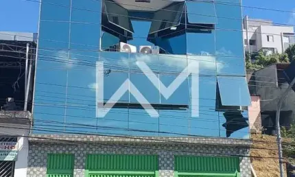 Prédio Comercial, 468 metros, 3 andares, garagem, portão eletrônico, salas amplas, sofisticadas, de